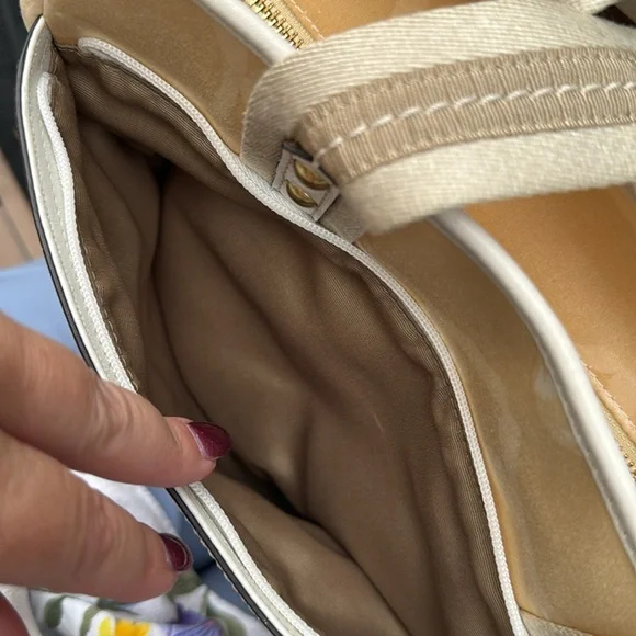 Coach Scribbles Signature C HamptonTote Bag (w/hang tag)(EUC) - Picture 12 of 16